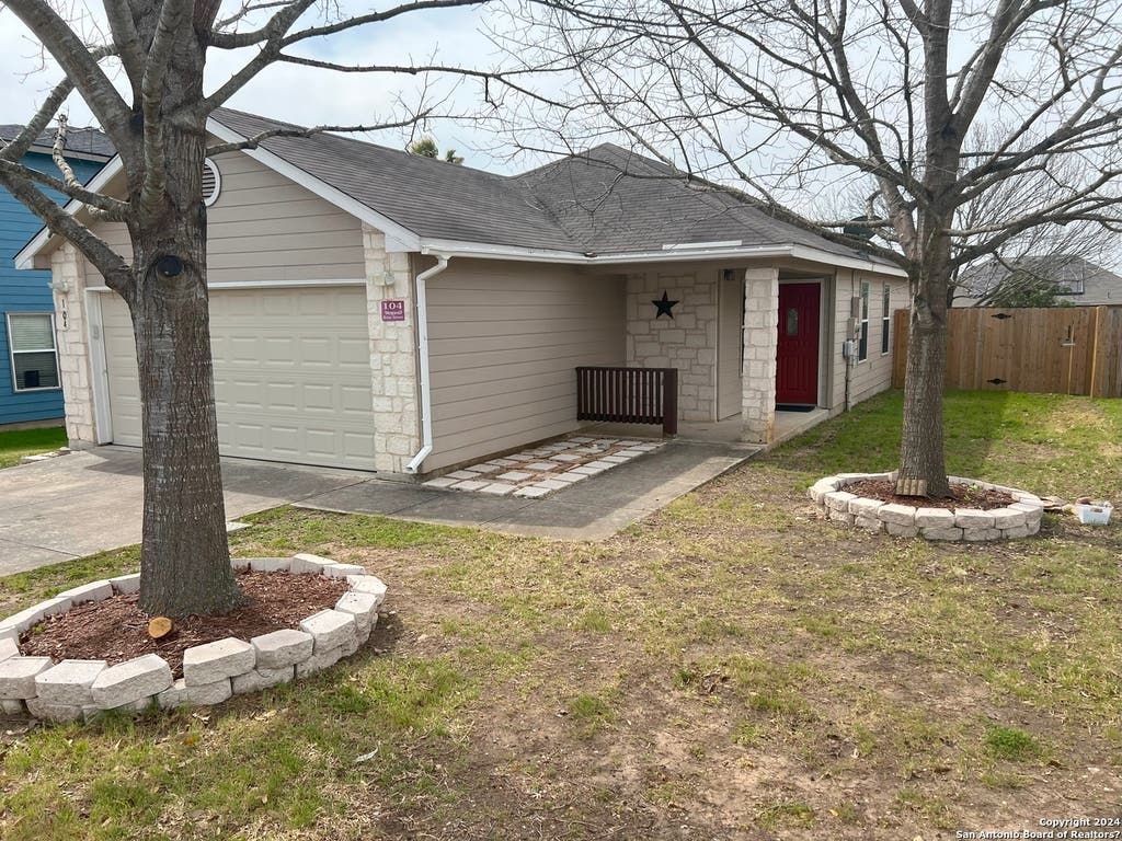 Photo of 104 BRIAR ST, Cibolo, TX 78108 (MLS # 2005660)