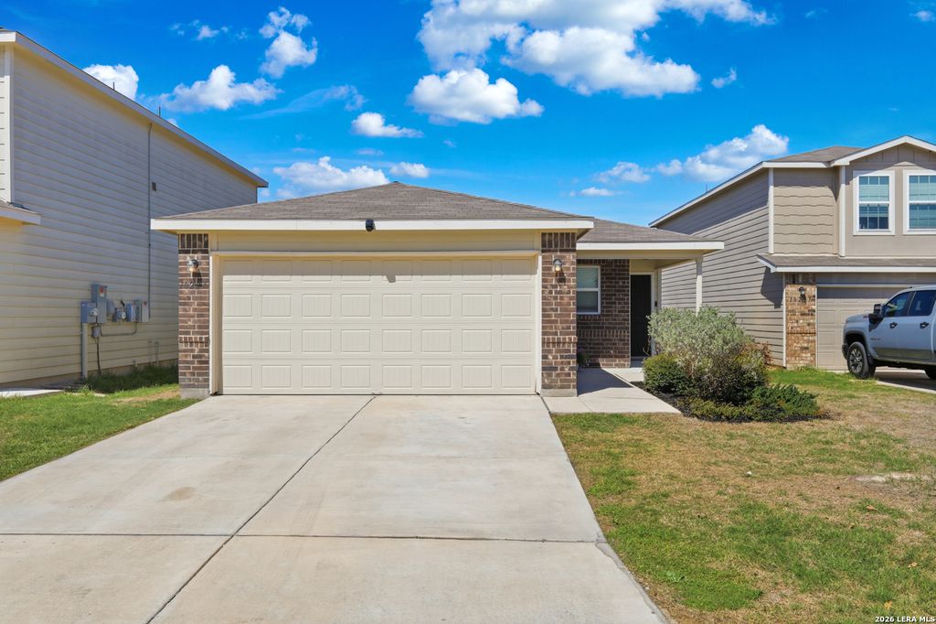 Photo of 10227 Reyes Heights, San Antonio, TX 78254 (MLS # 1950493)