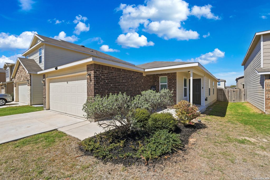 Photo of 10227 Reyes Heights, San Antonio, TX 78254 (MLS # 1950493)