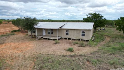 A home in Jourdanton