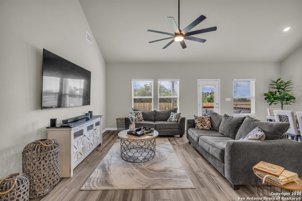 410 Shelton Pass