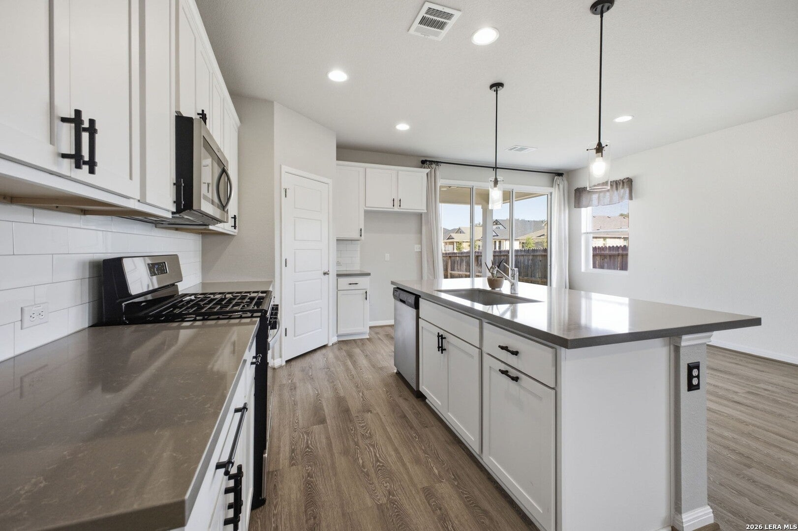 104 Ladolia Ln