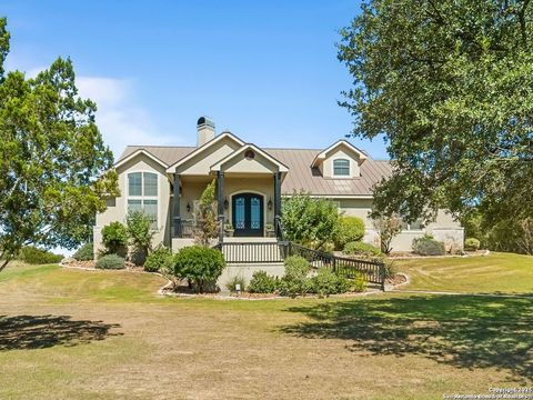 102 Summer Glen Boerne TX 78006
