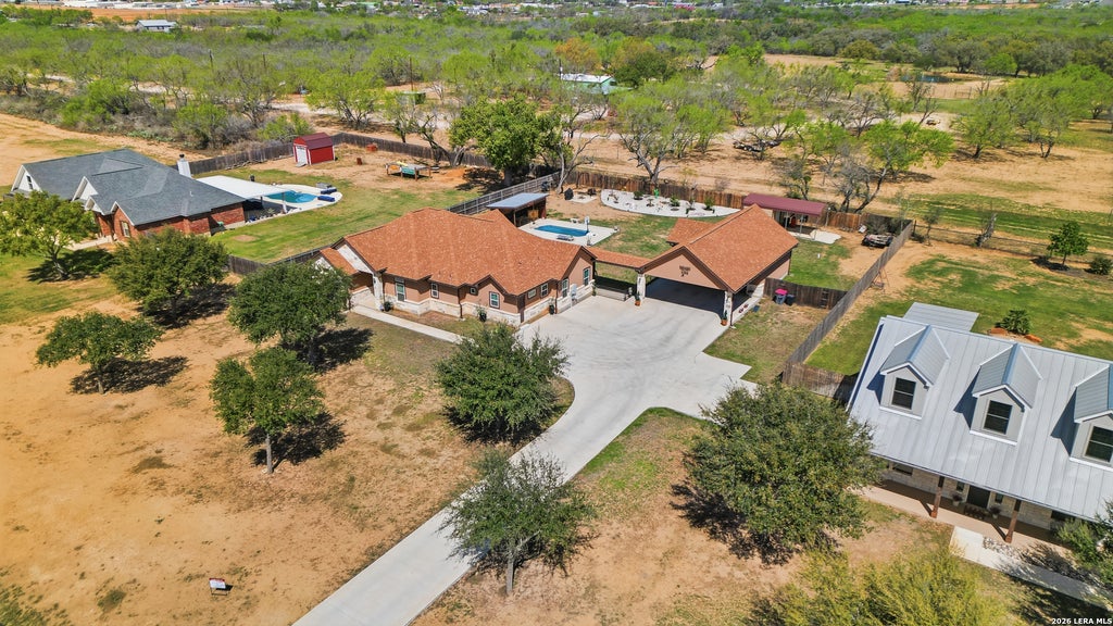 Photo of 149 W Short Meadow Dr, Lytle, TX 78052 (MLS # 1950531)
