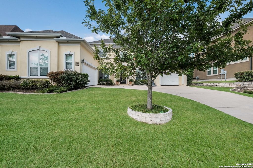 Photo of 18211 Branson, San Antonio, TX 78255 (MLS # 1928425)