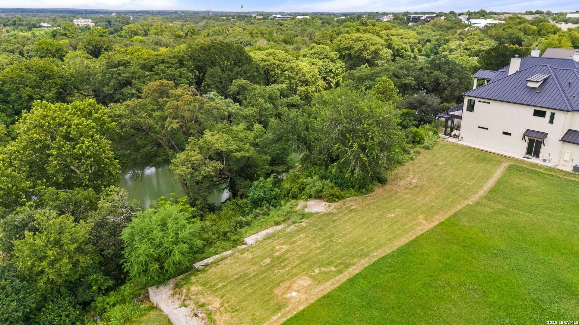 1329 River Place Dr