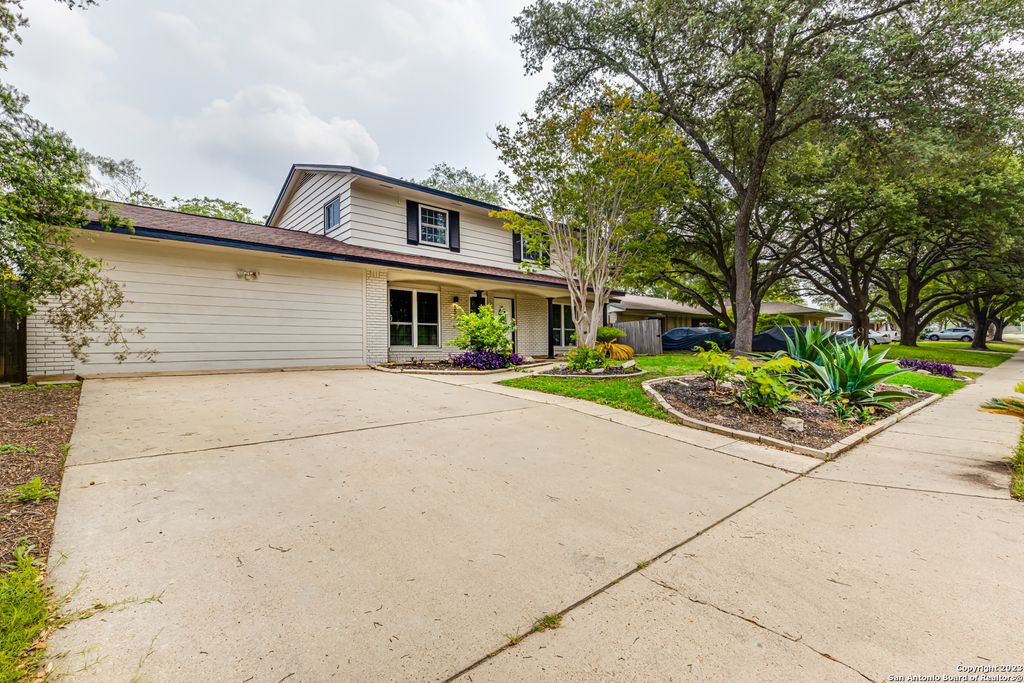 Photo of 555 PATRICIA, San Antonio, TX 78216 (MLS # 1957432)