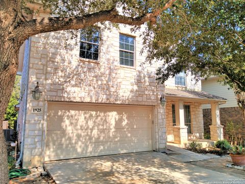 1925 WALTER RALEIGH Windcrest TX 78239