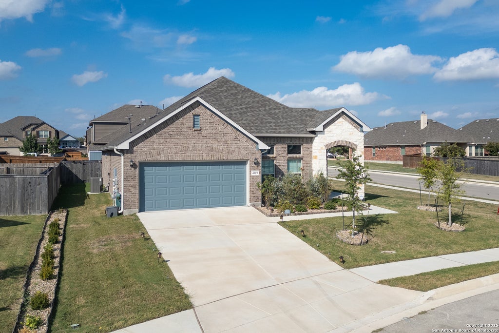 Photo of 4919 Village Park, Schertz, TX 78124 (MLS # 1953787)