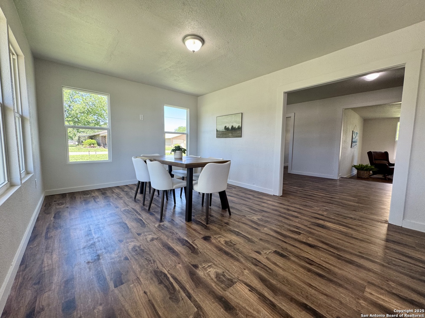419 W Culberson