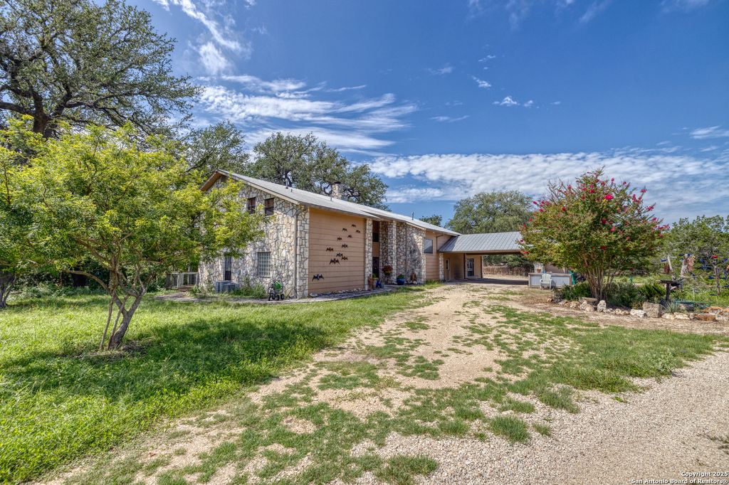 Photo of 4983 Ranch Road 1051, Uvalde, TX 78801 (MLS # 1887595)