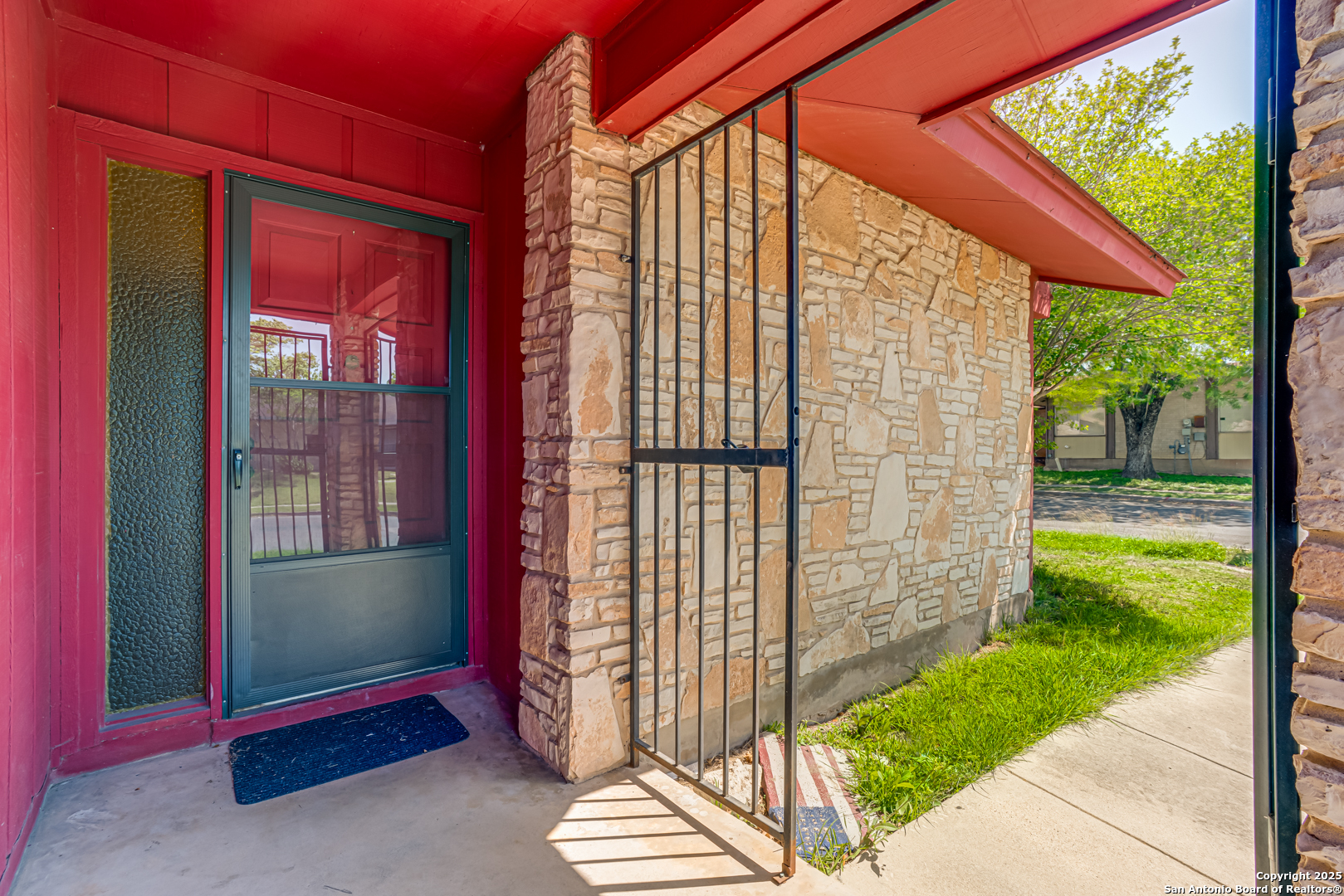 1337 Longmont