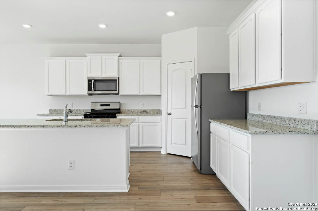 10914 Lafayette Loop