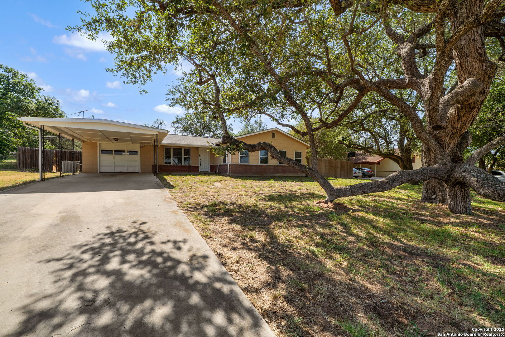 1400 windy knoll
