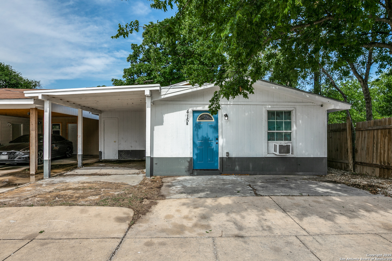Photo 1 of 25 — 415 ELMWOOD DR B, San Antonio, TX 78212
