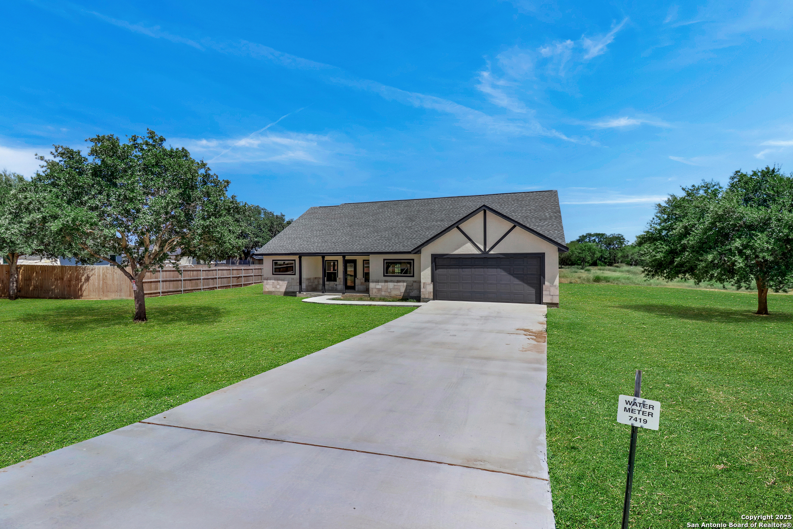 185 E Medium Meadow Dr