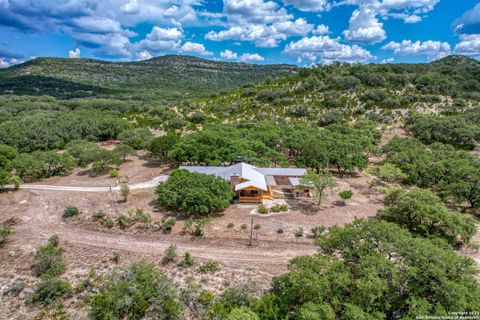 1482 Flat Rock Circle Leakey TX 78873
