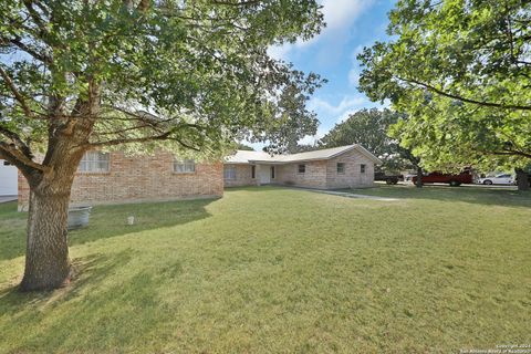 A home in Uvalde