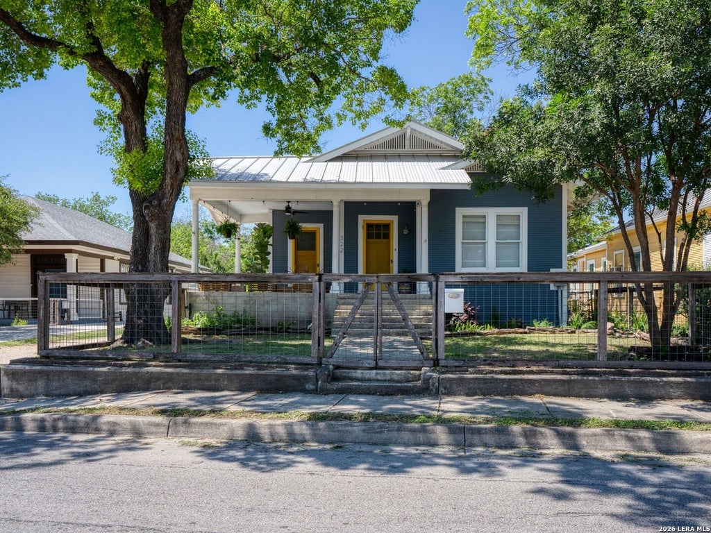 Photo of 322 Florida Street, San Antonio, TX 78210 (MLS # 1965685)