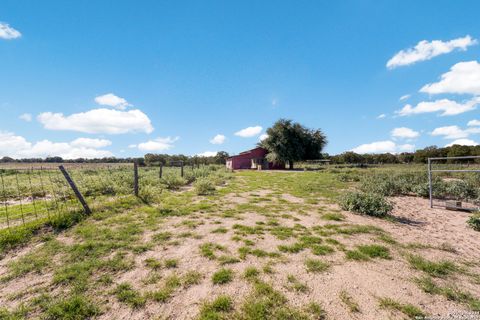 A home in Floresville