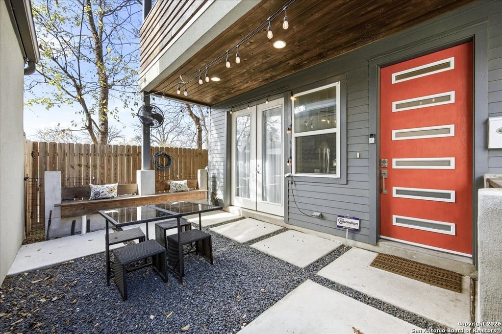 Photo of 615 Fulton Ave 3 #3, San Antonio, TX 78212 (MLS # 1934234)