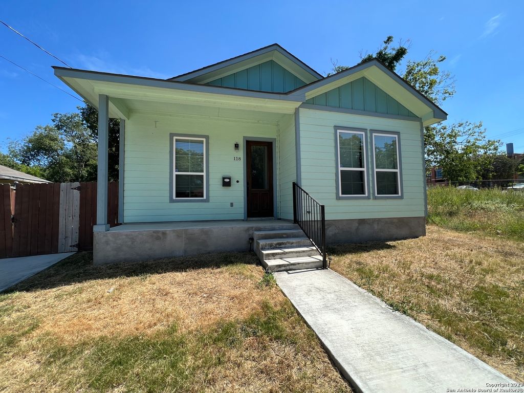 Photo of 118 STELLA, San Antonio, TX 78203 (MLS # 1915066)