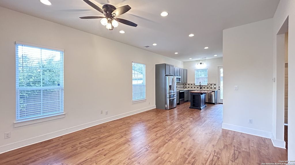 Photo of 118 STELLA, San Antonio, TX 78203 (MLS # 1915066)