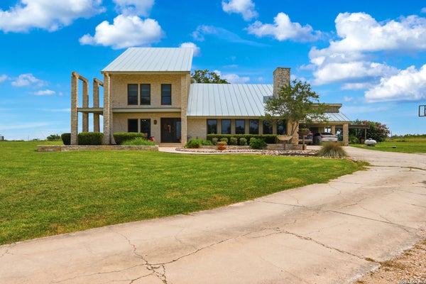 4874 OLD LEHMANN RD, KINGSBURY, TX 78638 - Image a1fa7668850e9dc3ec5eba5b0a37c94d/12607953