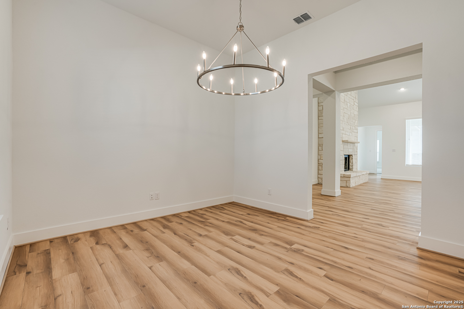 5240 Estates Oak Way