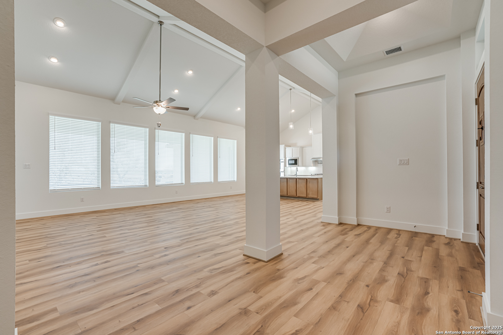 5240 Estates Oak Way