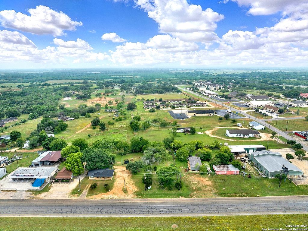Photo of 2315 Hwy 181, Floresville, TX 78114 (MLS # 1743517)