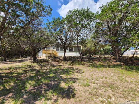 A home in Bandera