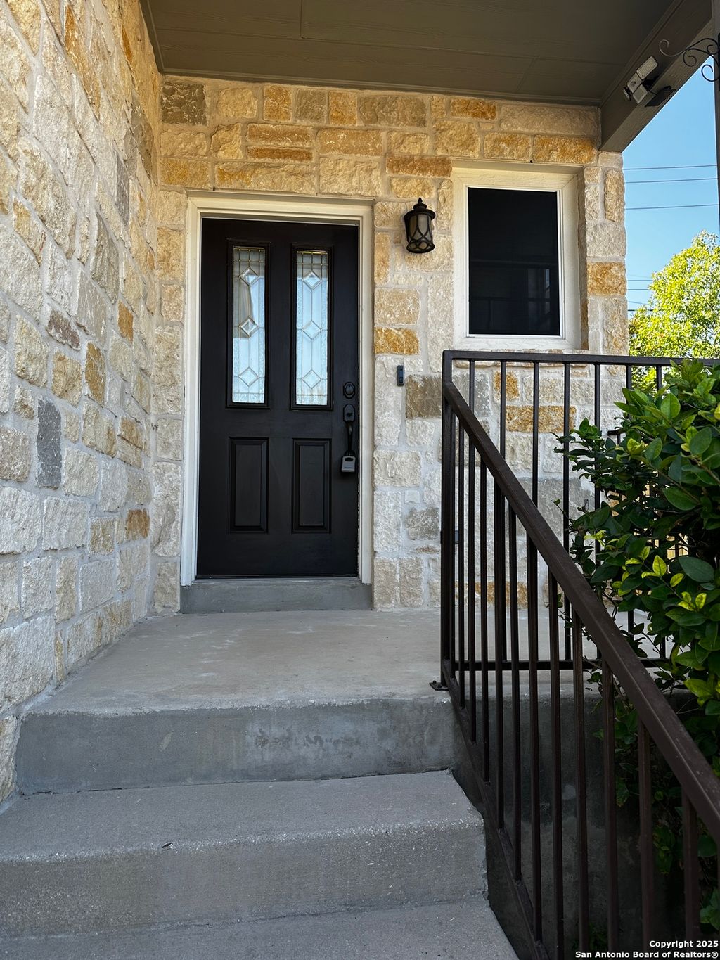 Photo of 21919 Goldcrest, San Antonio, TX 78260 (MLS # 1917263)