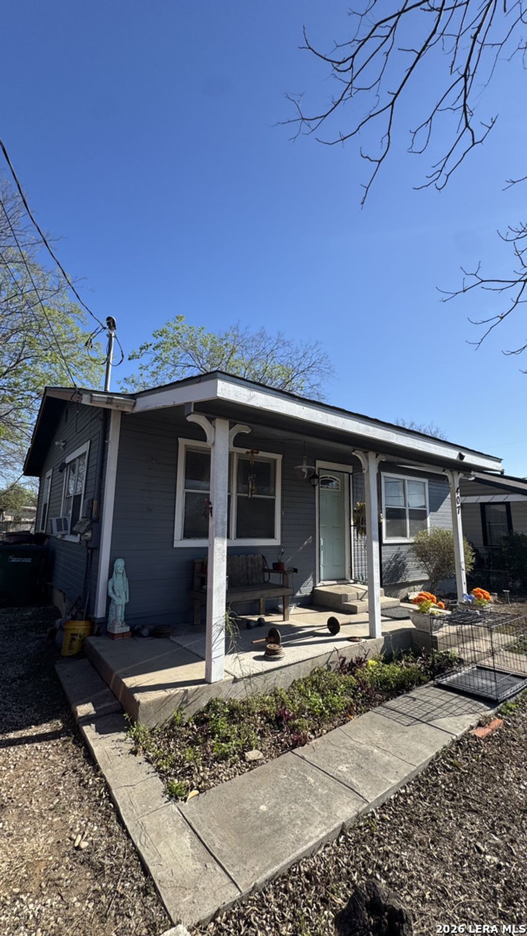 Photo of 407 ABSHIRE ST, San Antonio, TX 78237 (MLS # 1958756)