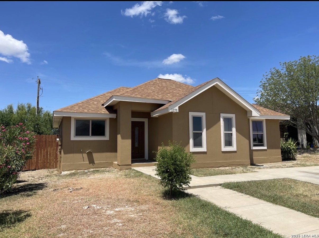 Photo 1 of 20 — 2075 Fox Borough Dr, Eagle Pass, TX 78852