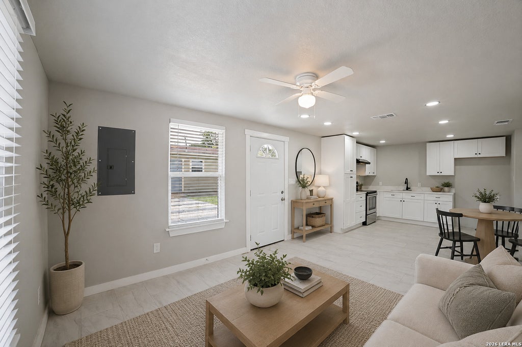 Photo of 363 BEACON AVE, San Antonio, TX 78212 (MLS # 2003653)