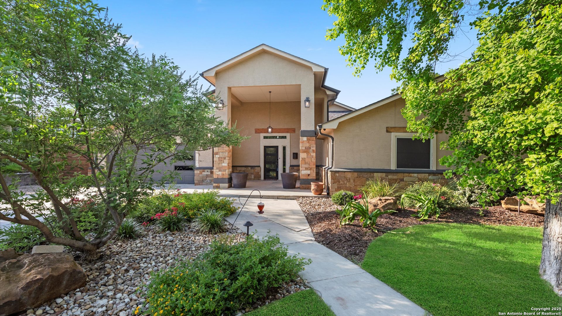 1069 Ivy Lane