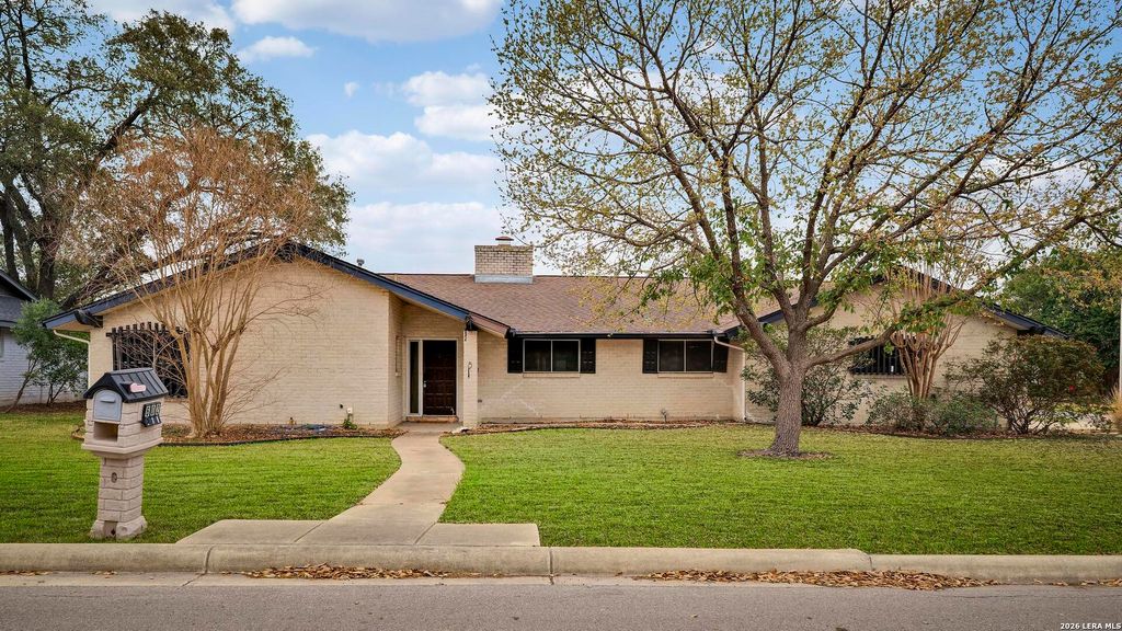 Photo of 602 Moorside, Windcrest, TX 78239 (MLS # 1946356)
