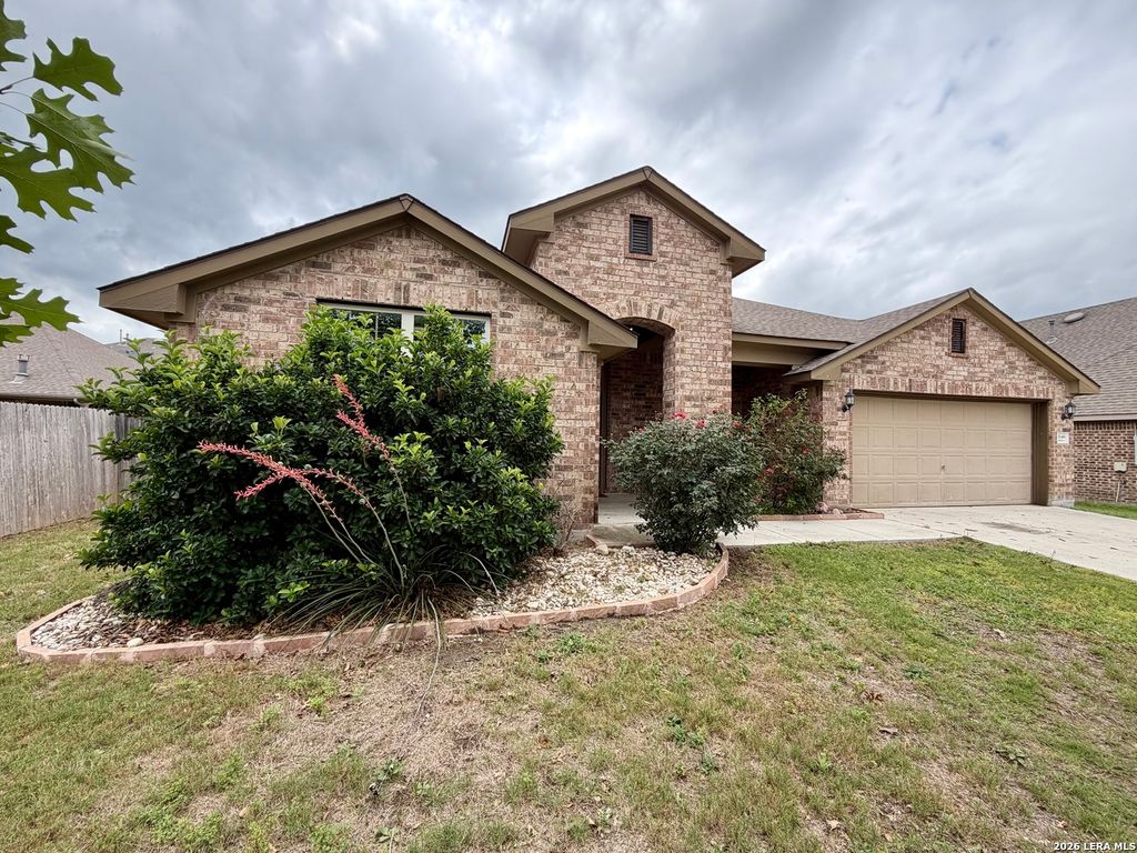 Photo of 646 Ridge Lawn Dr, New Braunfels, TX 78130 (MLS # 1969905)