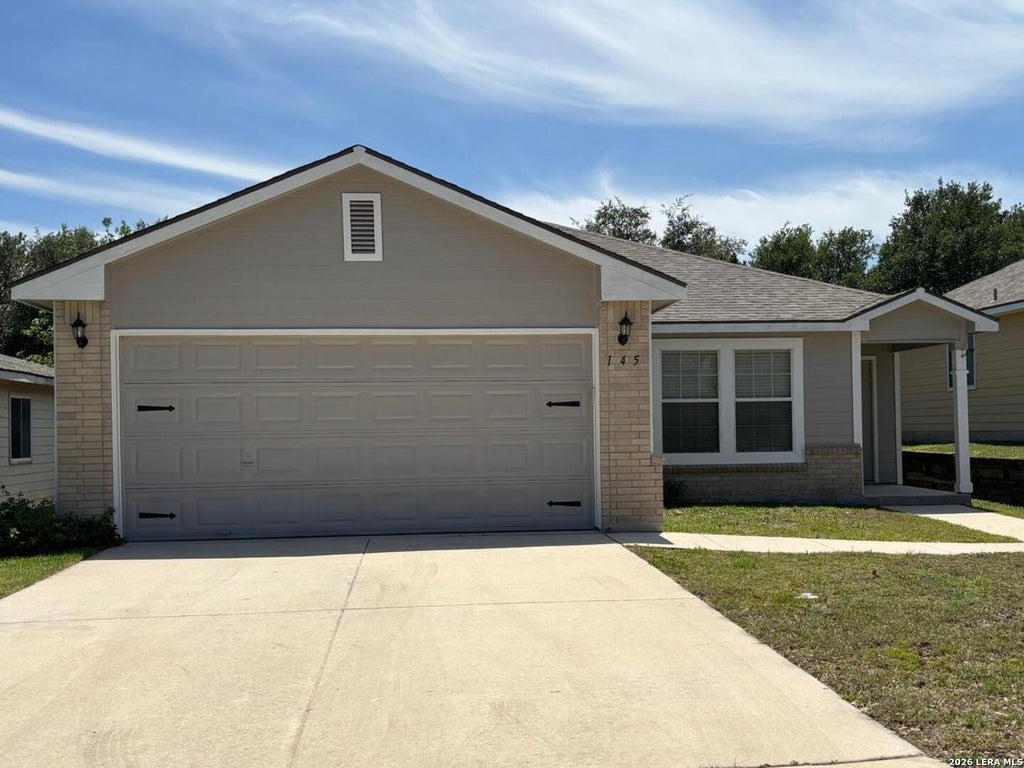 Photo of 145 Michelle Ln, Boerne, TX 78006 (MLS # 2009306)