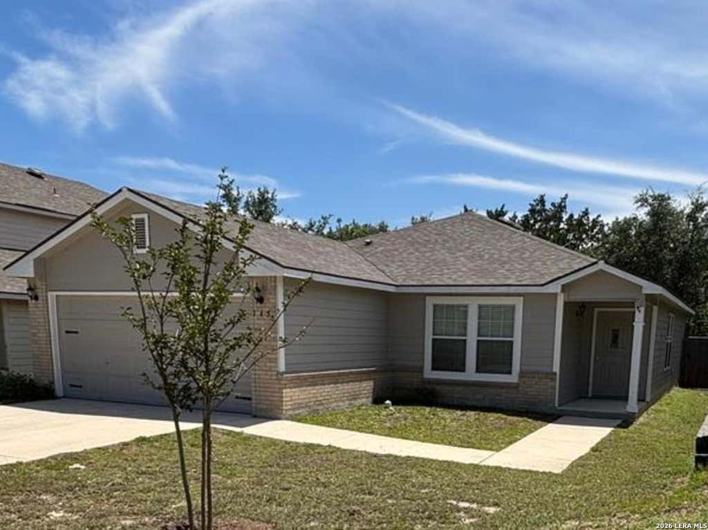 Photo of 145 Michelle Ln, Boerne, TX 78006 (MLS # 2009306)