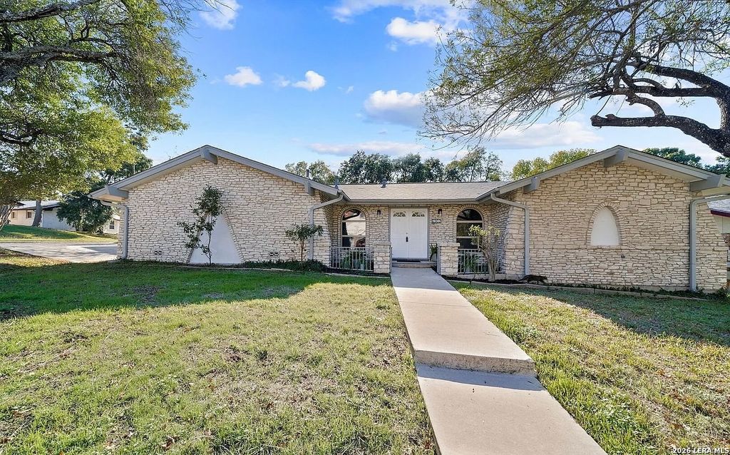 Photo of 6302 Handsome Lake Dr, San Antonio, TX 78238 (MLS # 1972203)