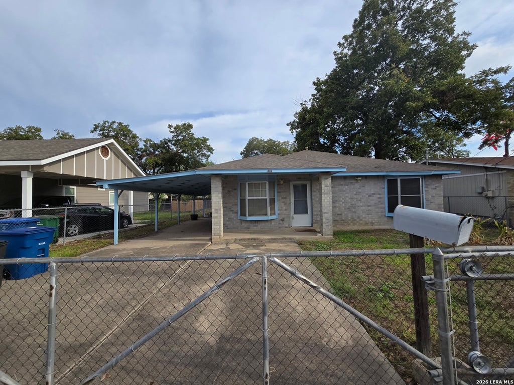 Photo of 311 Sharer st, San Antonio, TX 78208 (MLS # 2019560)