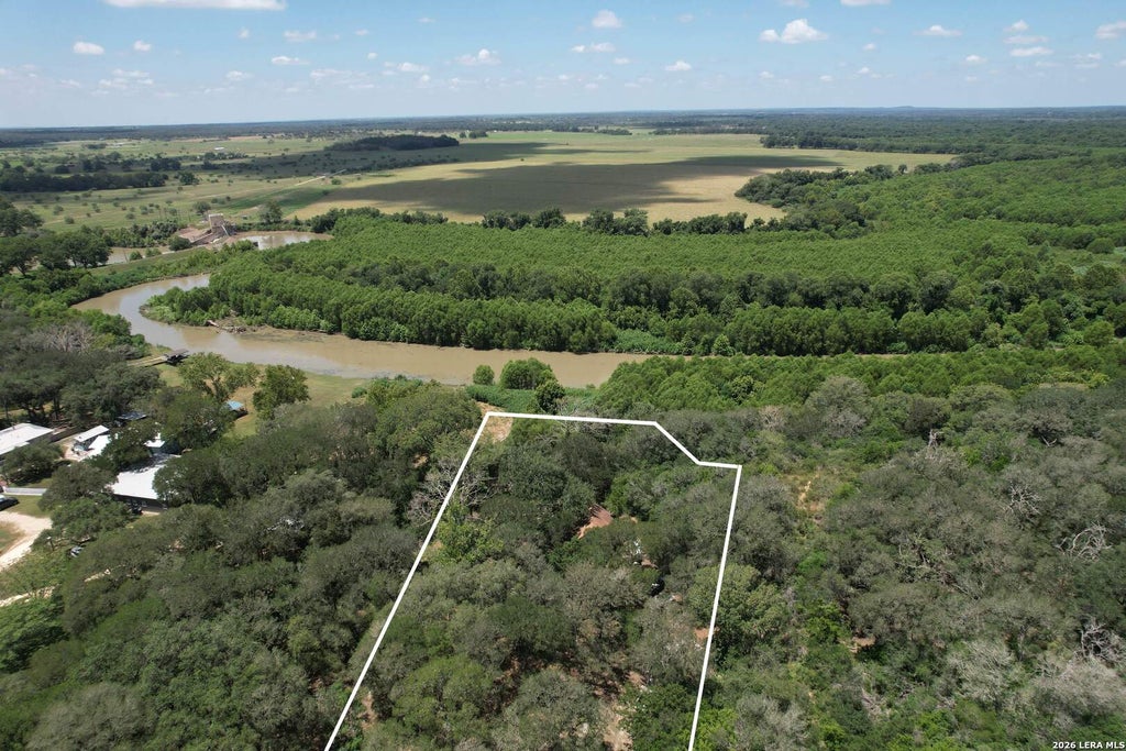Photo of 312 County Road 471, Gonzales, TX 78629 (MLS # 2013542)