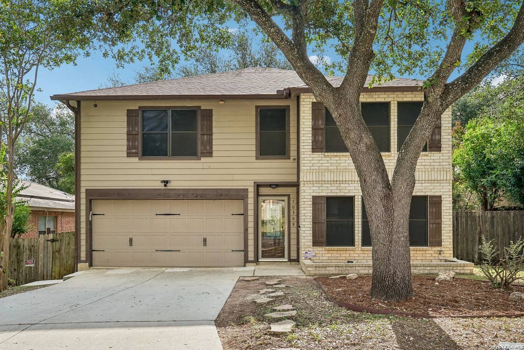 Photo of 10308 Lost Blf, San Antonio, TX 78240 (MLS # 2009010)