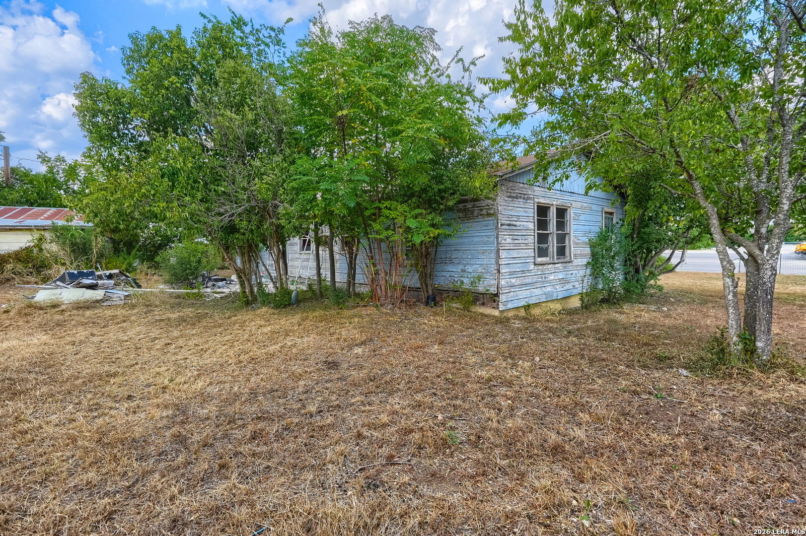 2212 Hunter Rd