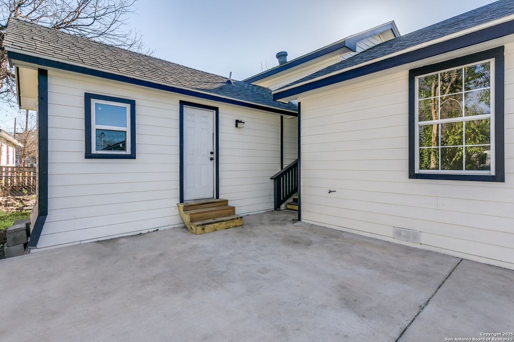 listing image 24