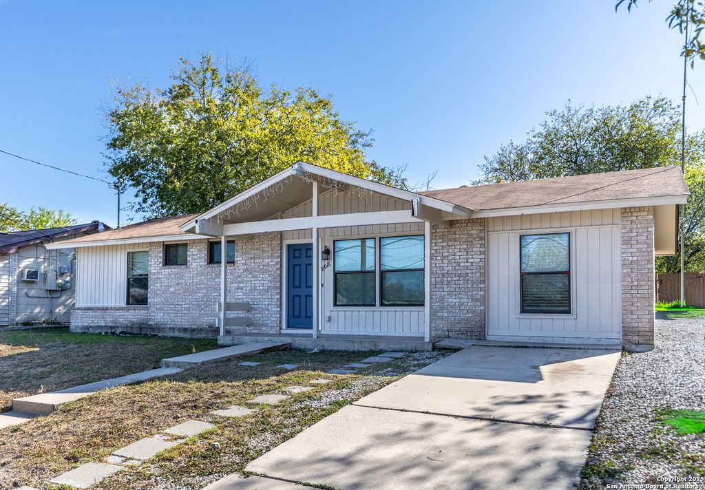 Photo of 8016 LANDING AVE, San Antonio, TX 78227 (MLS # 1915022)