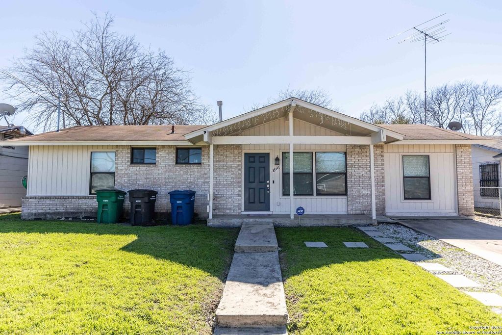 Photo of 8016 LANDING AVE, San Antonio, TX 78227 (MLS # 1915022)