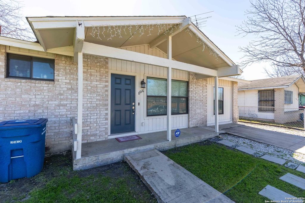 Photo of 8016 LANDING AVE, San Antonio, TX 78227 (MLS # 1915022)